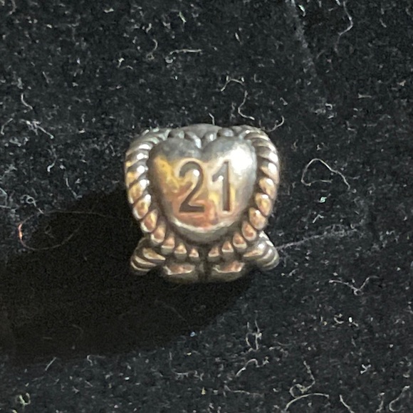 Authentic Pandora Retired 21 celebration charm in sterling silver 💖 - Picture 2 of 3